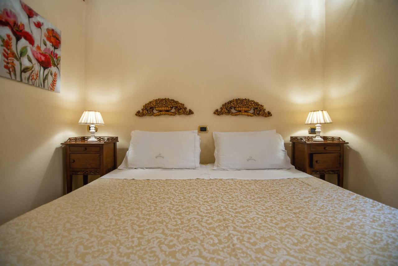 La Ghirlanda B&B カリアリ エクステリア 写真