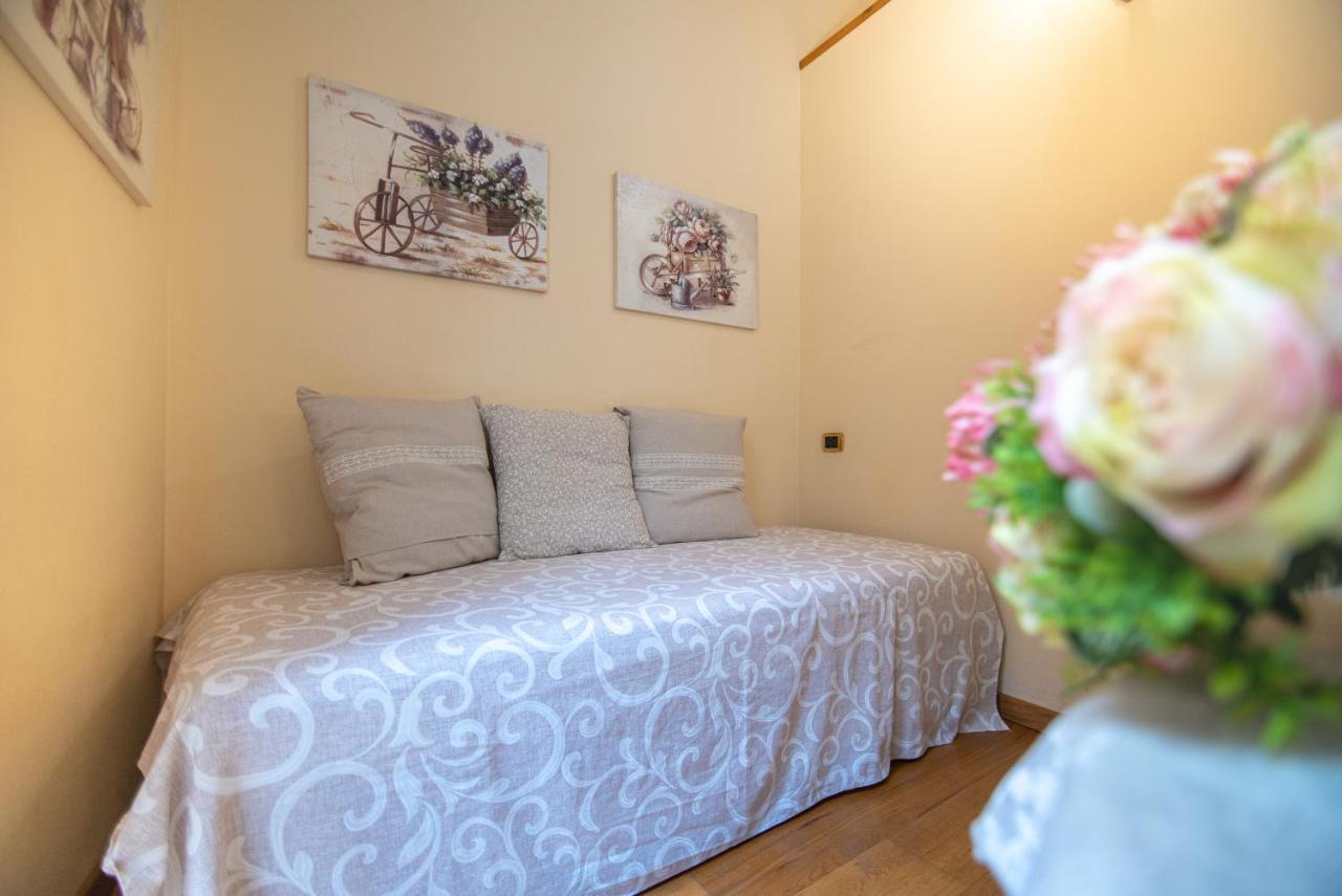 La Ghirlanda B&B カリアリ エクステリア 写真