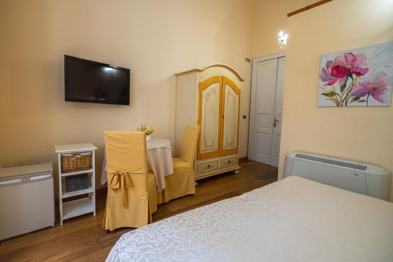La Ghirlanda B&B カリアリ エクステリア 写真