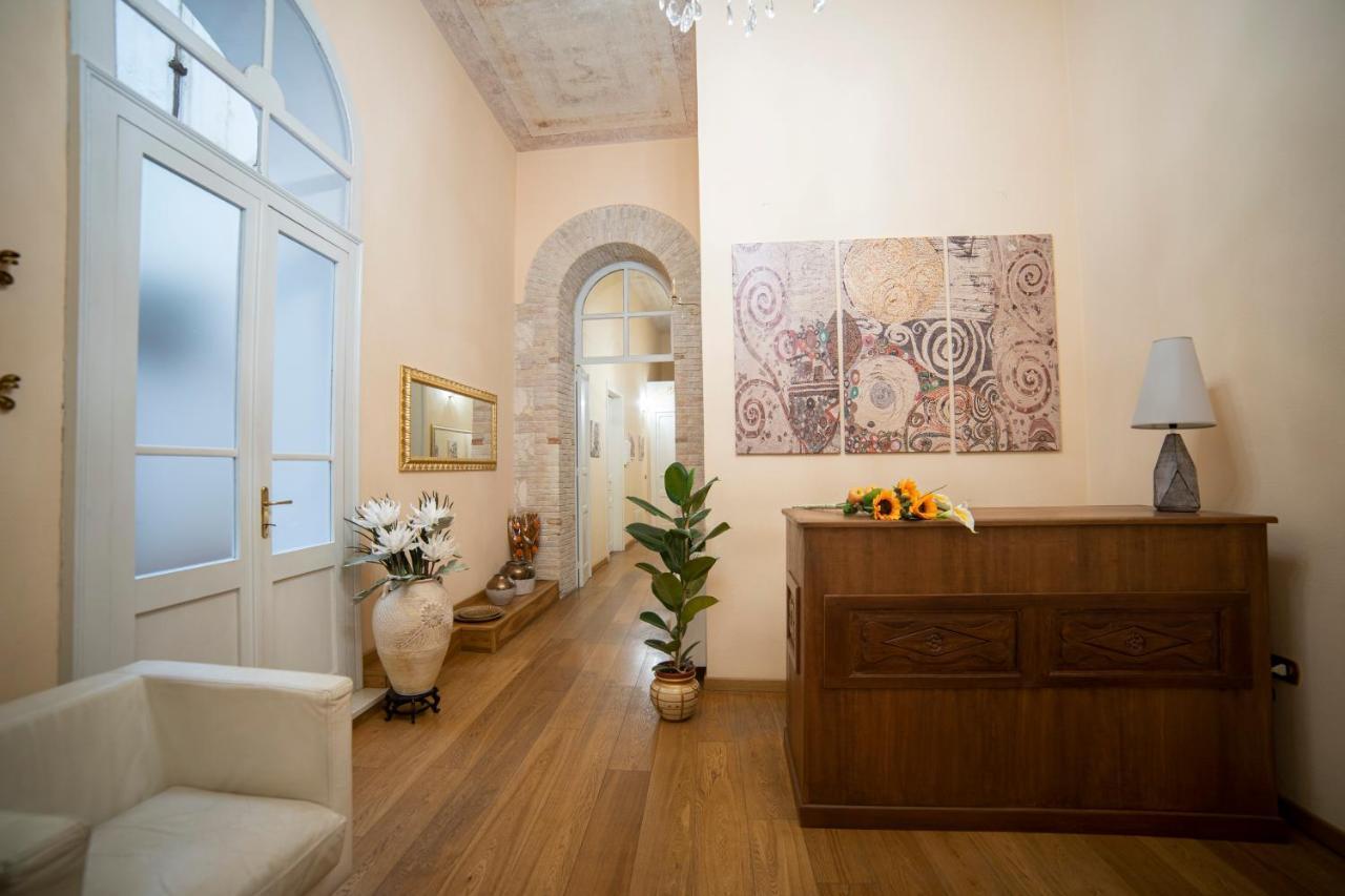 La Ghirlanda B&B カリアリ エクステリア 写真