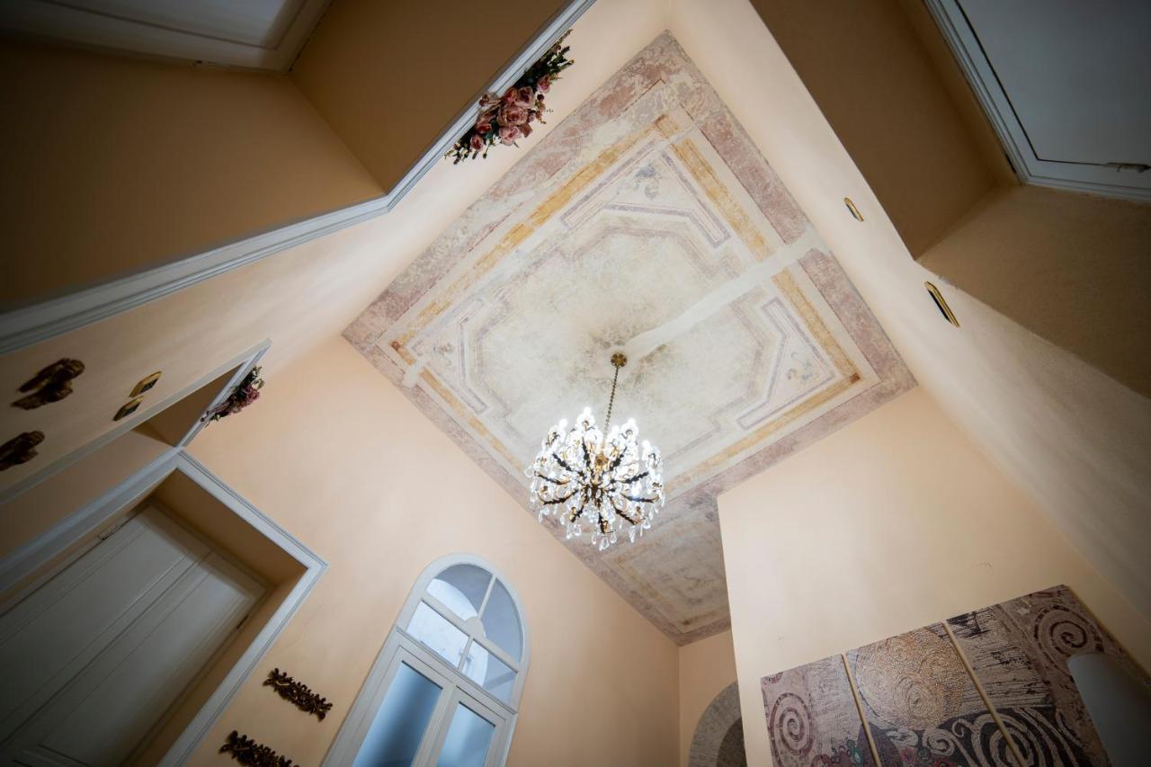 La Ghirlanda B&B カリアリ エクステリア 写真